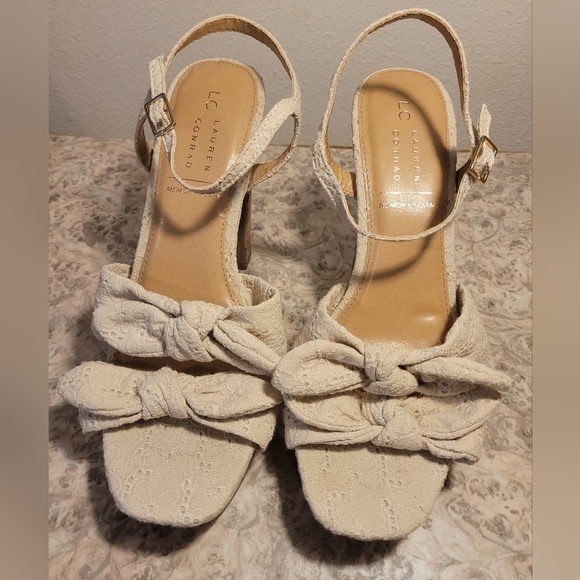 LC Lauren Conrad Heels with Memory Foam - Picture 3 of 5